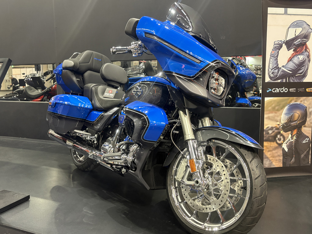 ハーレー　
ダビッドソン　XL1200S ジャンク　 部品取り 送料無料 1/6 ZYTOYS ZY15-26A FATBOY HARLEY-DAVIDSON ターミネーター