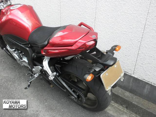 ヤマハ FZ1　フェーザー