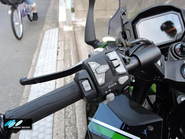 カワサキ Ninja 1000SX