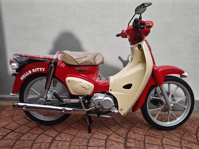 　スーパーカブ110ハローキティモデル
