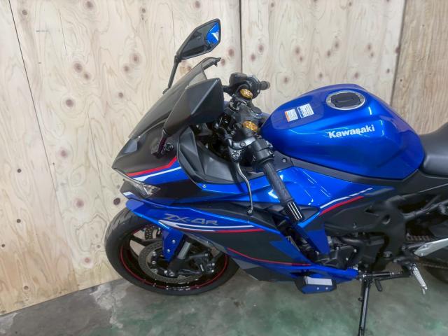 カワサキ Ninja ZX-4R SE