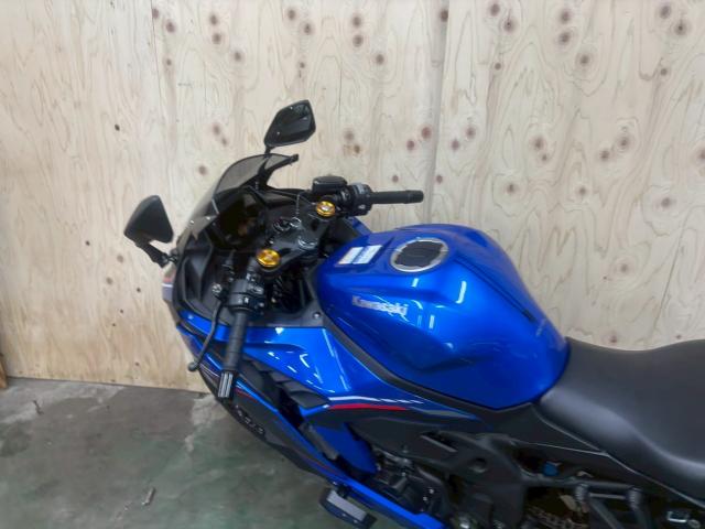 カワサキ Ninja ZX-4R SE