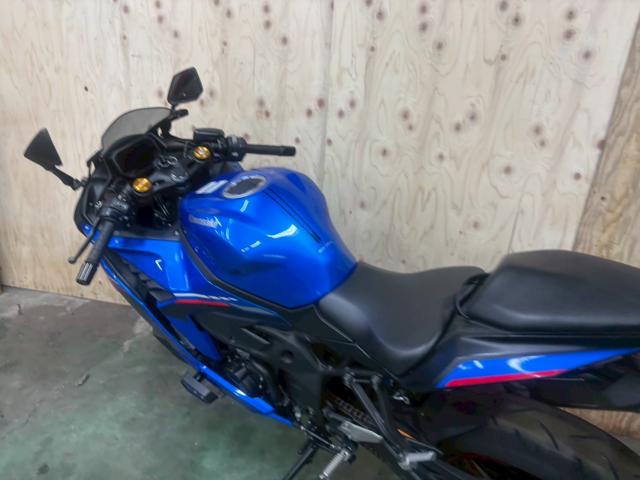 カワサキ Ninja ZX-4R SE