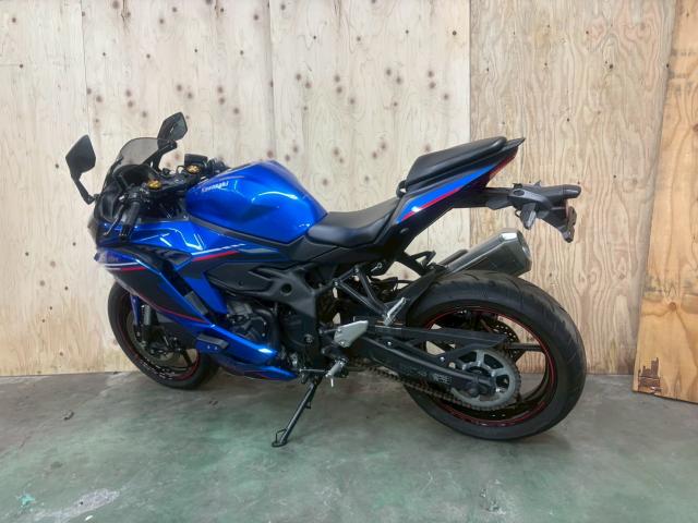 カワサキ Ninja ZX-4R SE