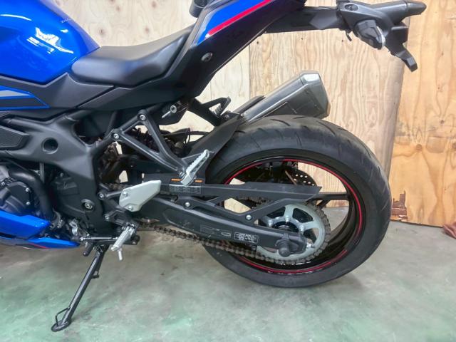 カワサキ Ninja ZX-4R SE