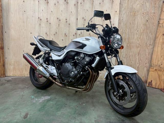 ホンダ　CB400SF　VTEC　Revo