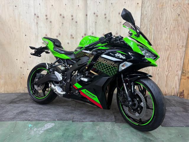 カワサキ　Ninja ZX-25R