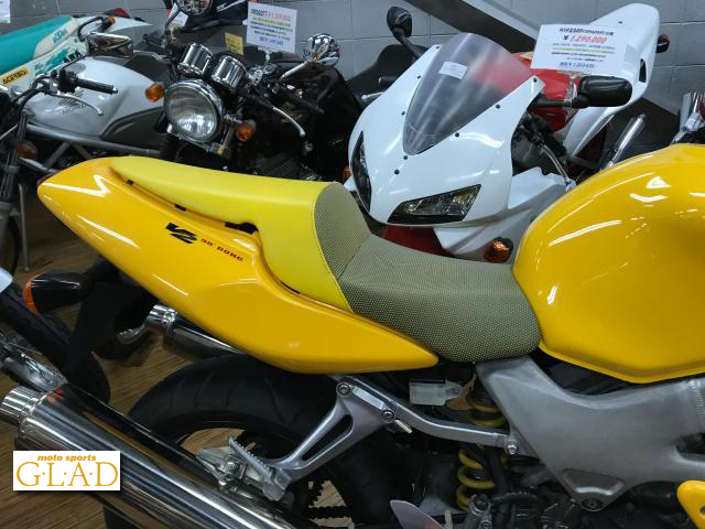 ホンダ VTR1000F 逆車 前後ブレーキオイル新品 クラッチオイル新品 - モトスポーツ GLAD の在庫車両 - 新車・中古バイク検索エンジン  ゲットバイク