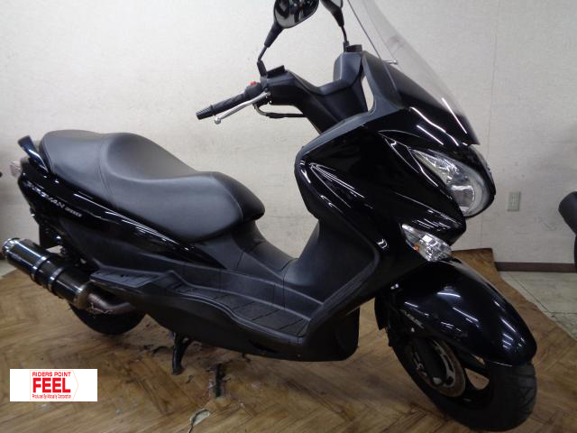 スズキ　バーグマン200