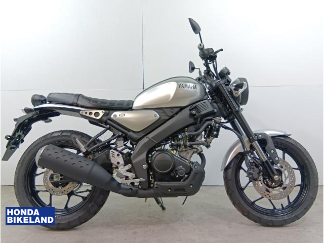 ヤマハ　XSR125