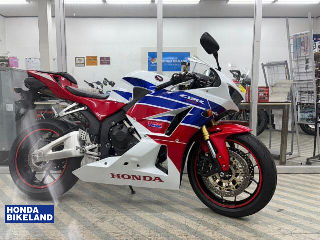 ホンダ　CBR600RR