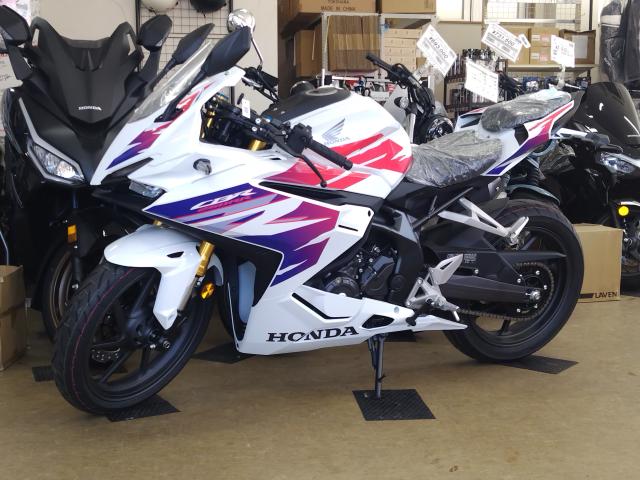 ホンダ　CBR250RR