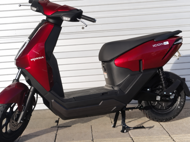 ホンダ　ICON e: