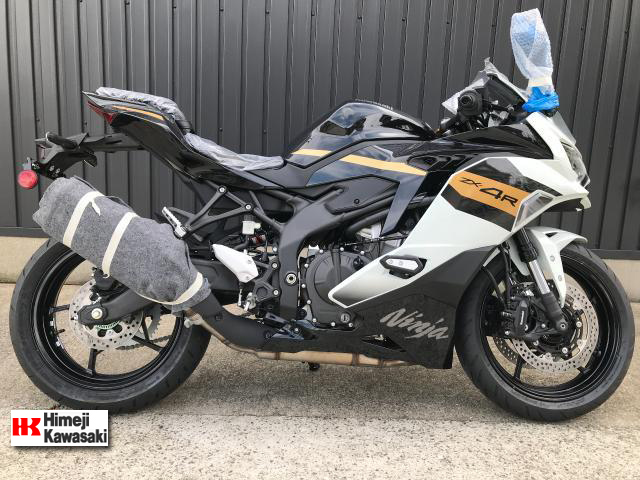カワサキ　Ninja ZX-4R SE