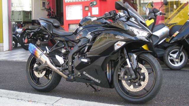 　Ninja ZX-25Rトリックスターフルエキ装備