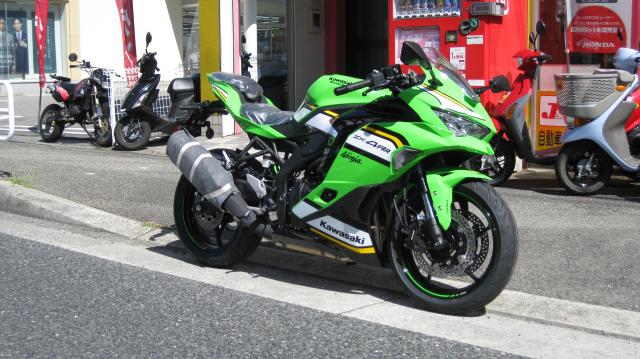 カワサキ　Ninja ZX-4RR