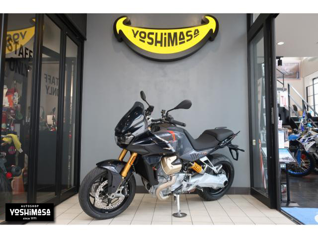 モトグッツイ 　V100マンデッロS