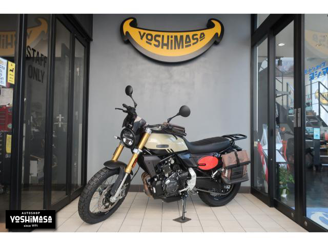 FANTIC　キャバレロ　スクランブラー700