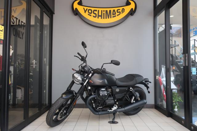 モトグッツイ 　 V7Stone